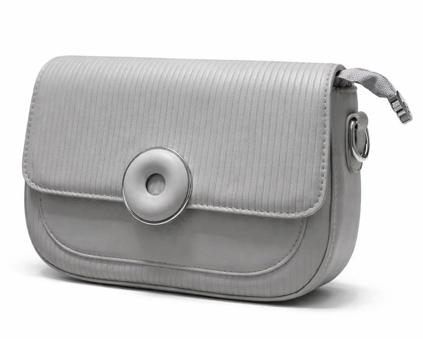 Ribbed Round Clasp Clutch