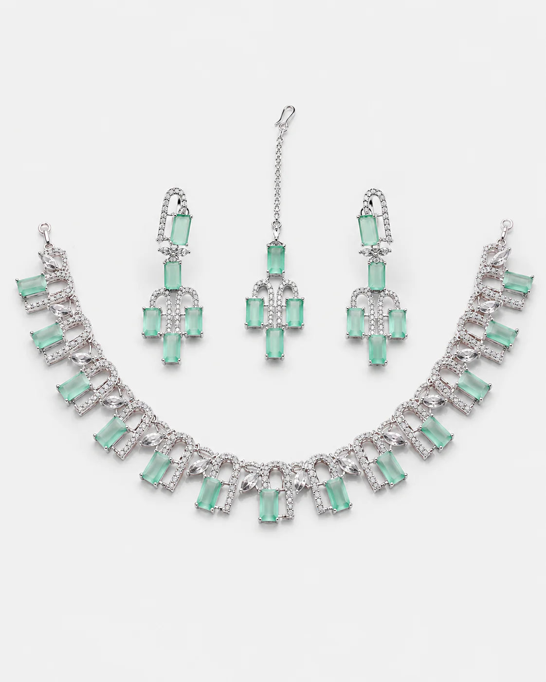 Necklace Set with Earrings & Maang Tikka