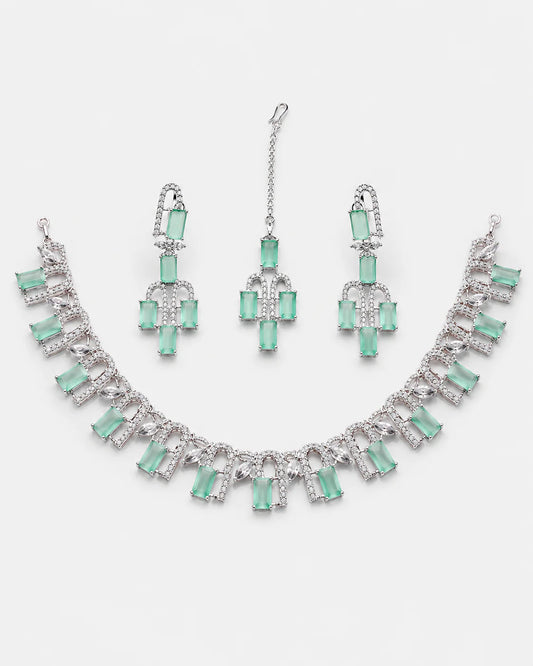 Necklace Set with Earrings & Maang Tikka