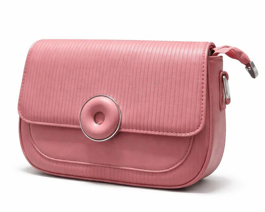 Ribbed Round Clasp Clutch