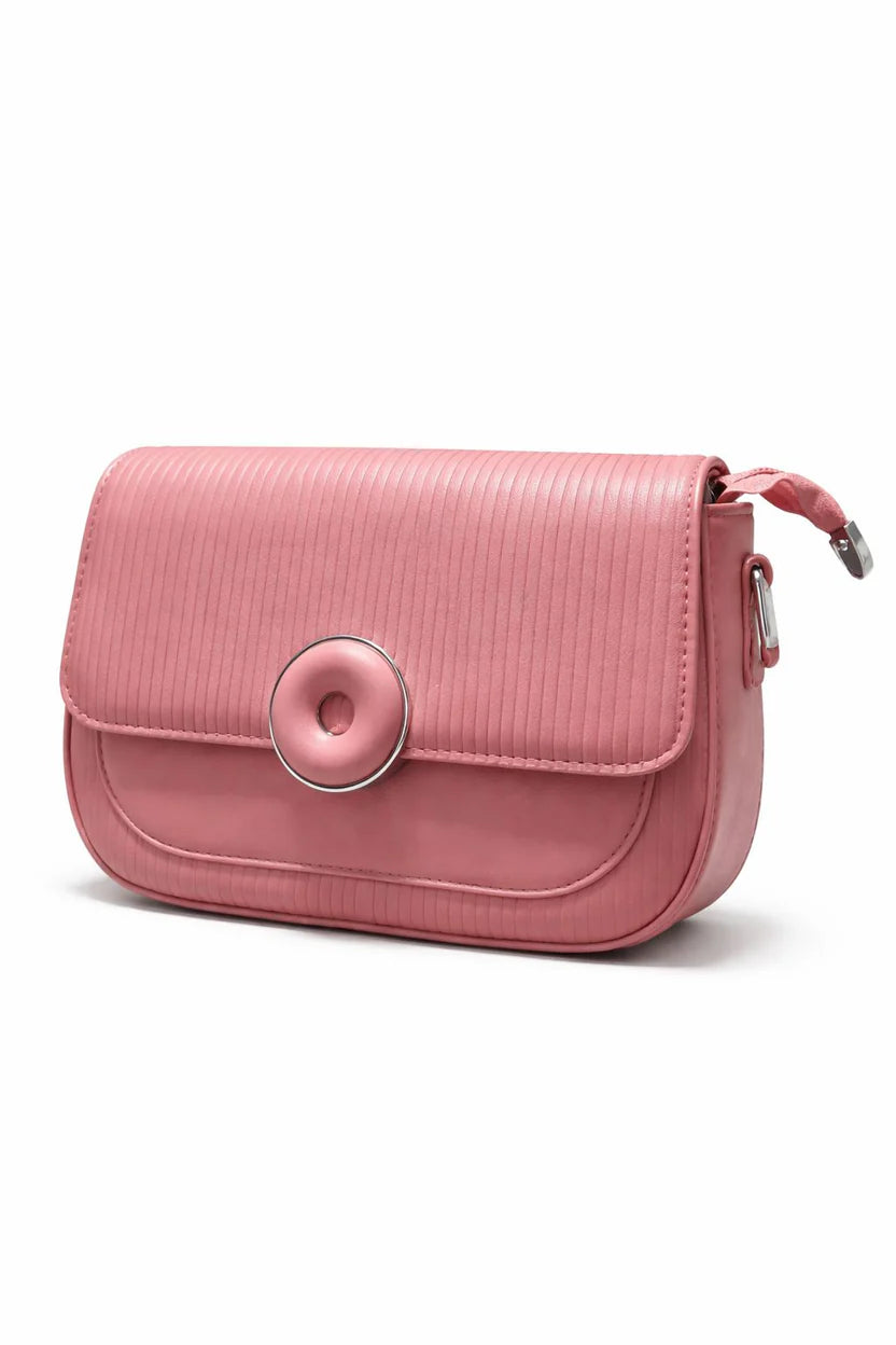 Cream Ribbed Round Clasp Clutch